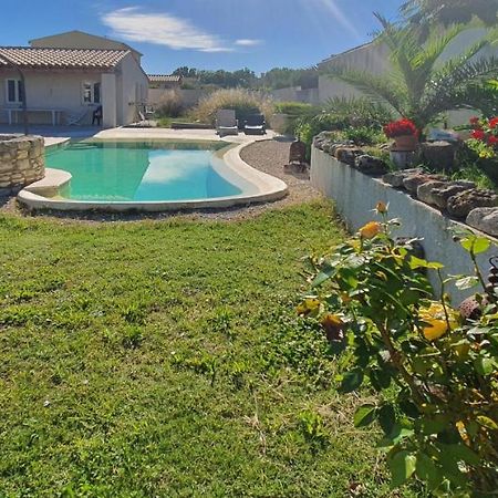Coquet 2 Pieces Au Calme Avec Piscine Villa Fontvieille Exterior photo