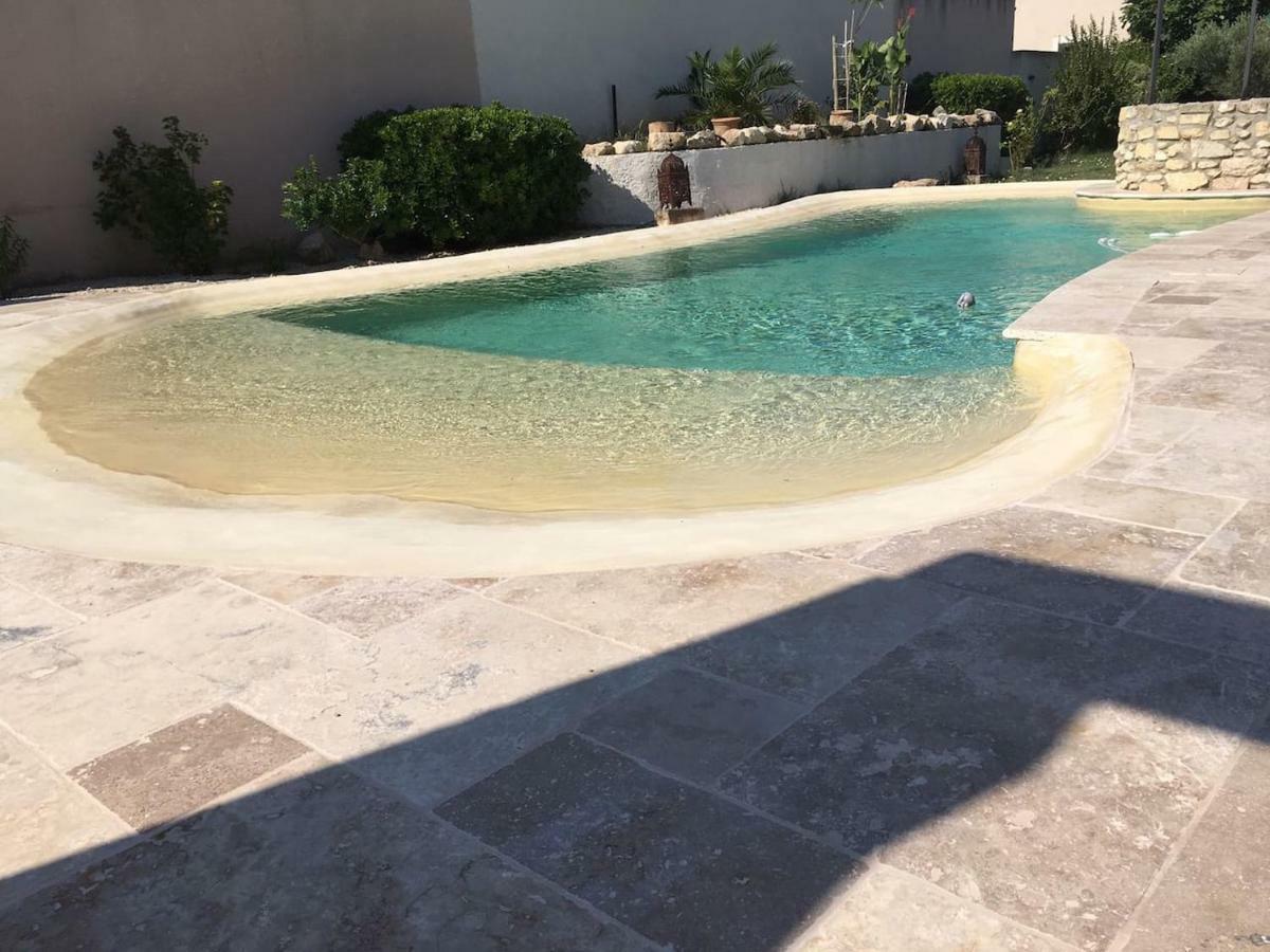 Coquet 2 Pieces Au Calme Avec Piscine Villa Fontvieille Exterior photo